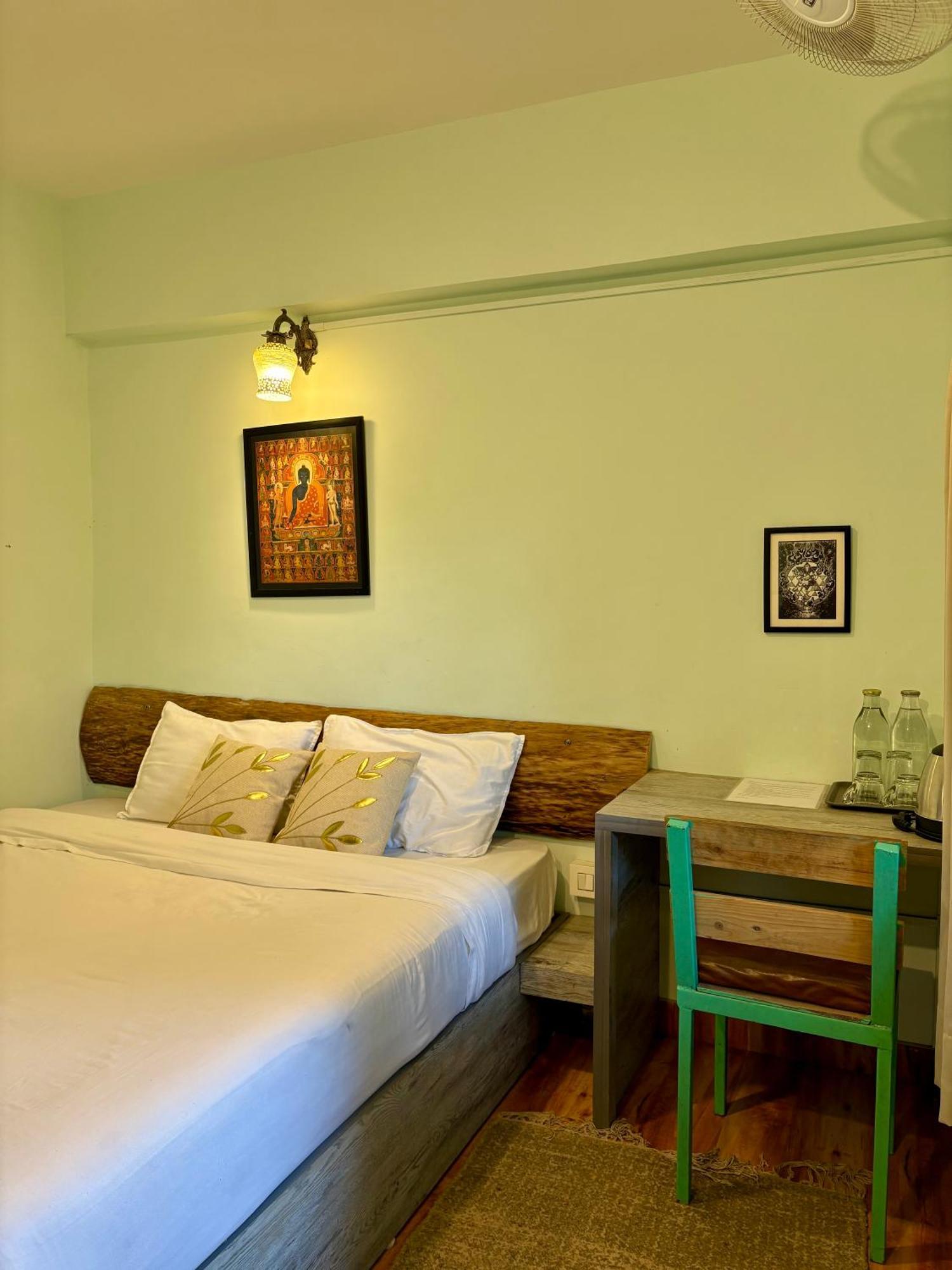 Eevolve Dharamkot - An Eco Hostel ماكليود غانج المظهر الخارجي الصورة