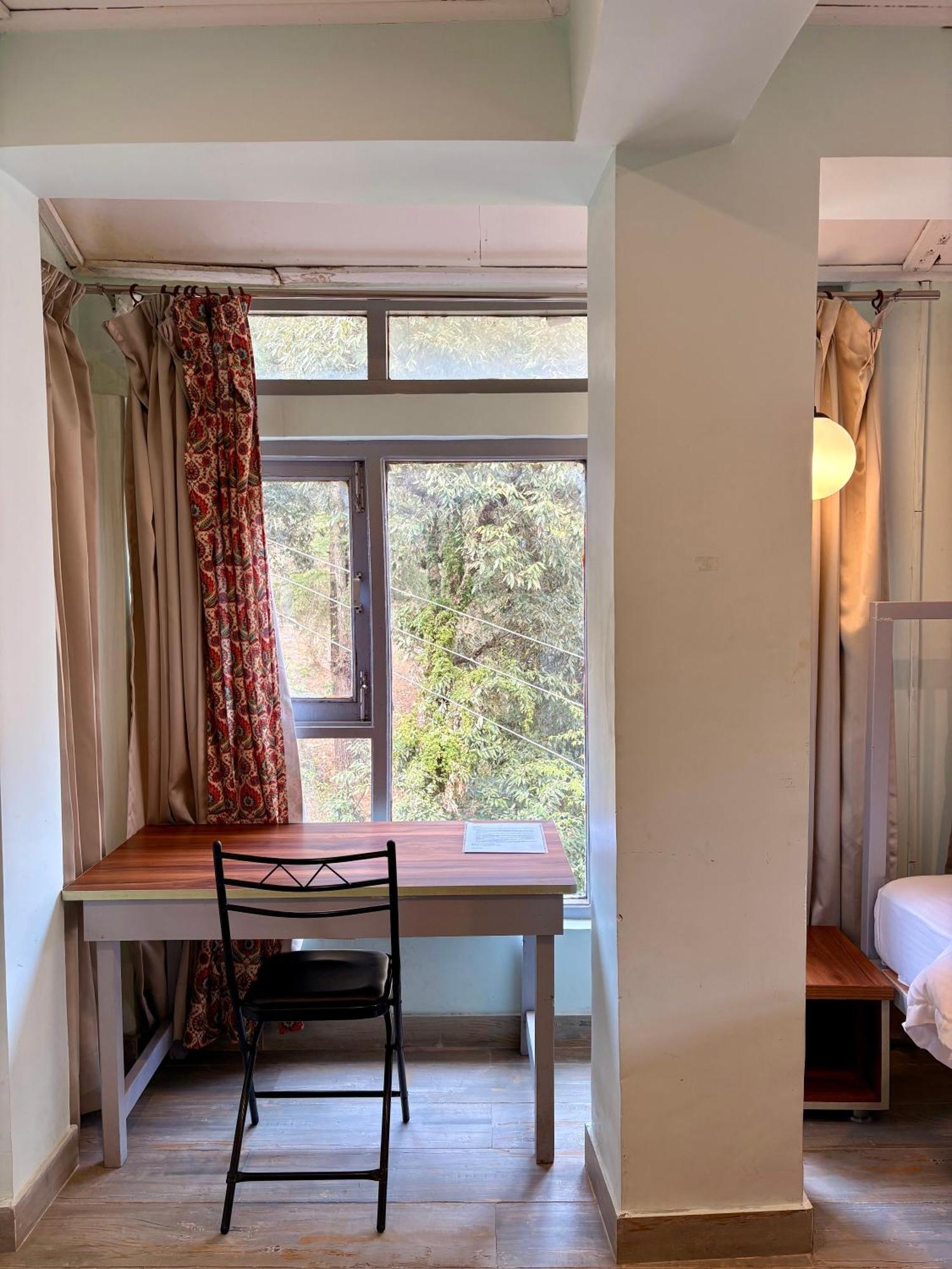 Eevolve Dharamkot - An Eco Hostel ماكليود غانج المظهر الخارجي الصورة