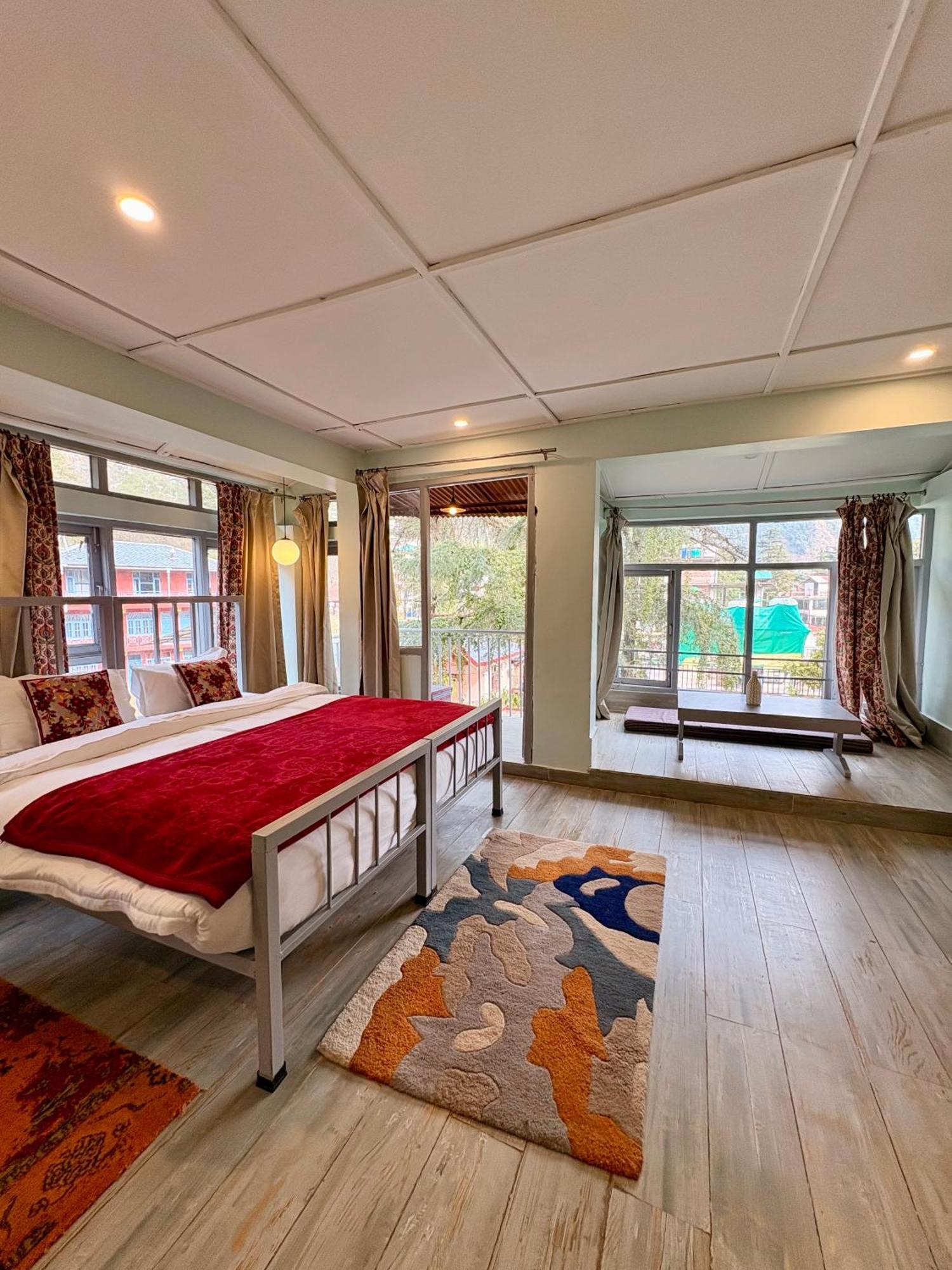 Eevolve Dharamkot - An Eco Hostel ماكليود غانج المظهر الخارجي الصورة